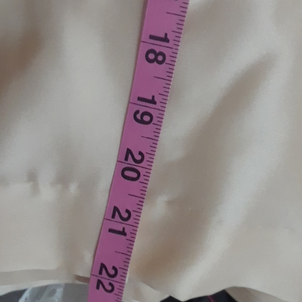 Pretty Tan suit, size 4P - Picture 6 of 6